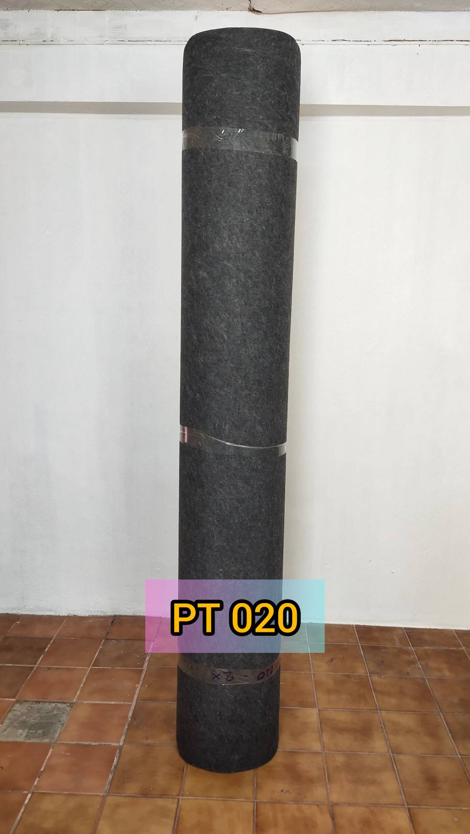 พรมอัดเรียบ สีเทาดำ รุ่น PT020 หนา 4 มิล กว้าง 1.5 เมตร