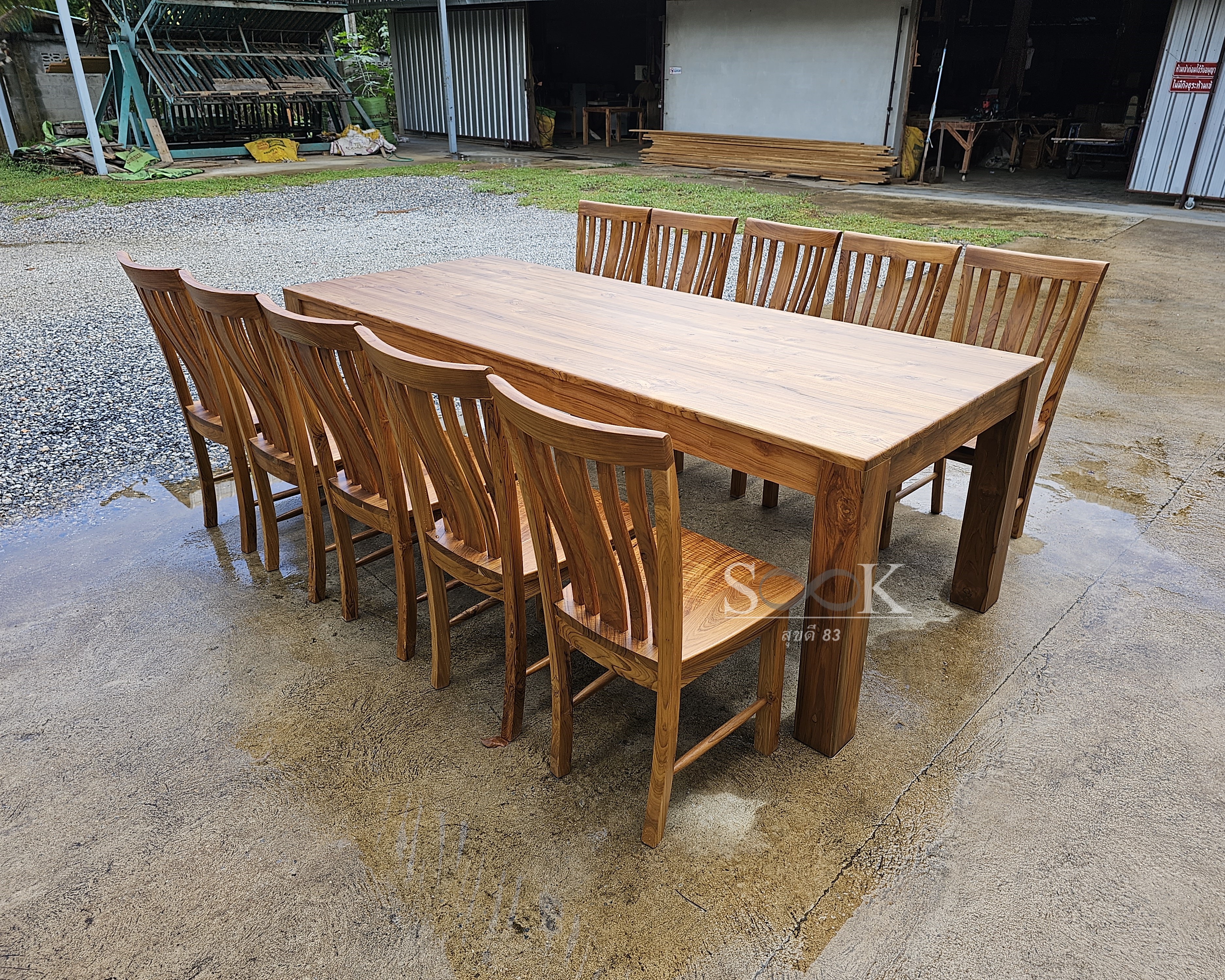 ชุดกินข้าวโต๊ะขาตรง 2.5 ม. เก้าอี้ห้าซี่ 10 ตัว