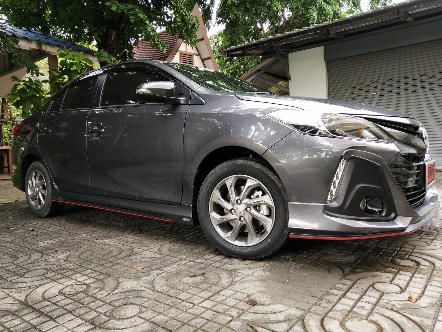 ชุดแต่ง Vios 2017 รุ่น Santo ชุด 5 ชิ้น(สปอยเลอร์)