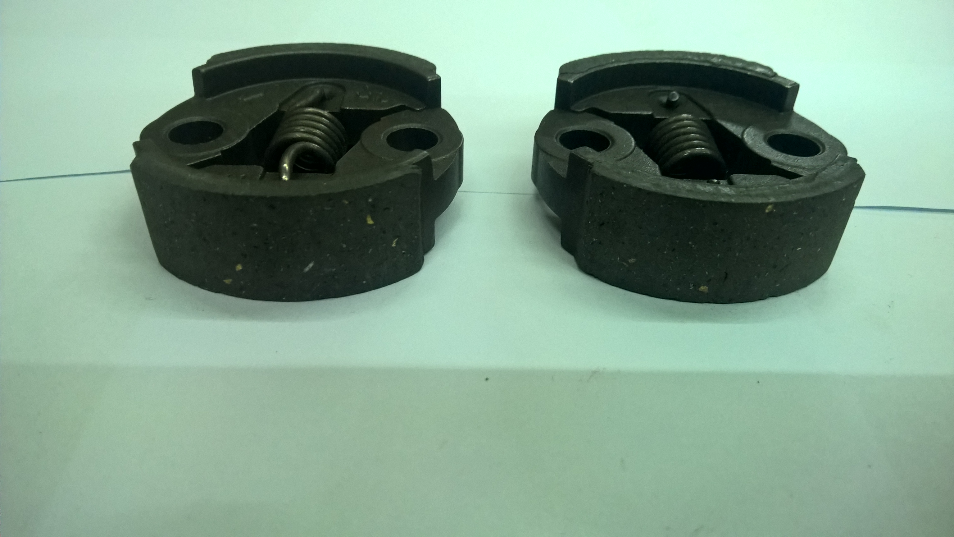 ครัช เครื่องตัดหญ้าสะพายบ่า รุ่น 260 หรือ เครื่่องแต่งพุ่มทุกรุ่น