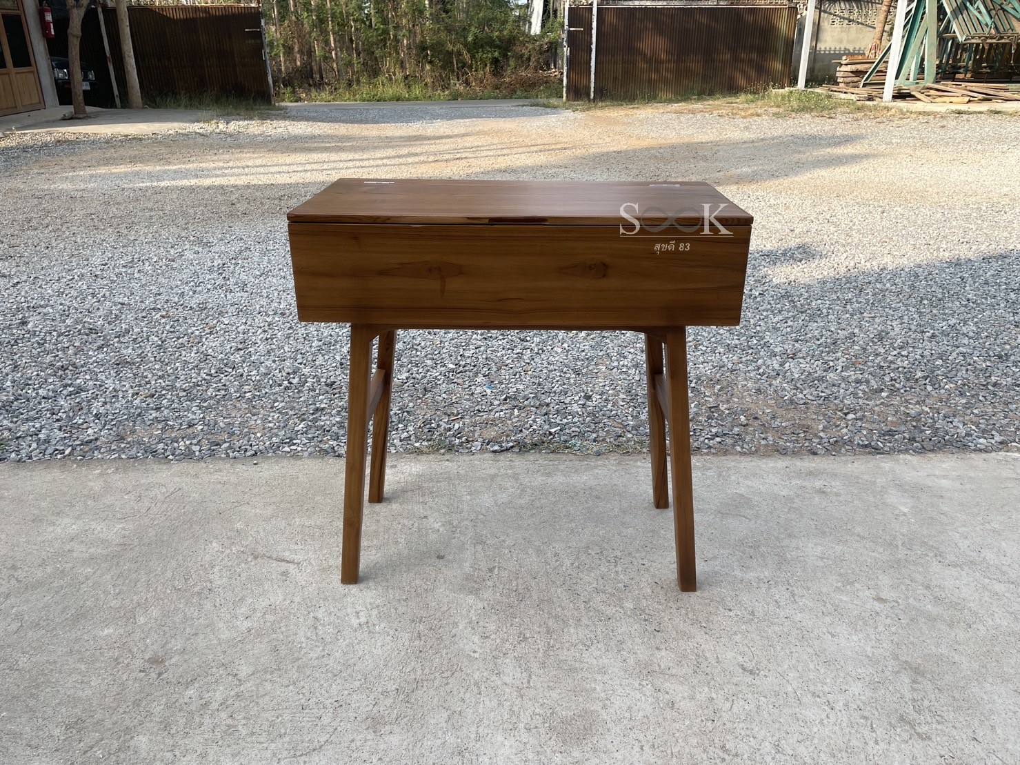 โต๊ะเครื่องแป้งท๊อปเปิดสวิง