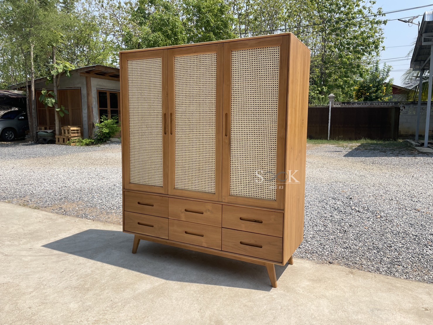 ตู้เสื้อผ้ามินิมอลบานหวาย