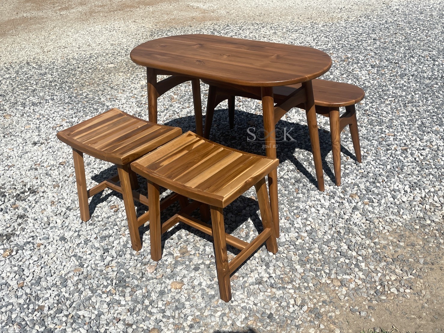 ชุดโต๊ะกินข้าวมินิมอลแคปซูล