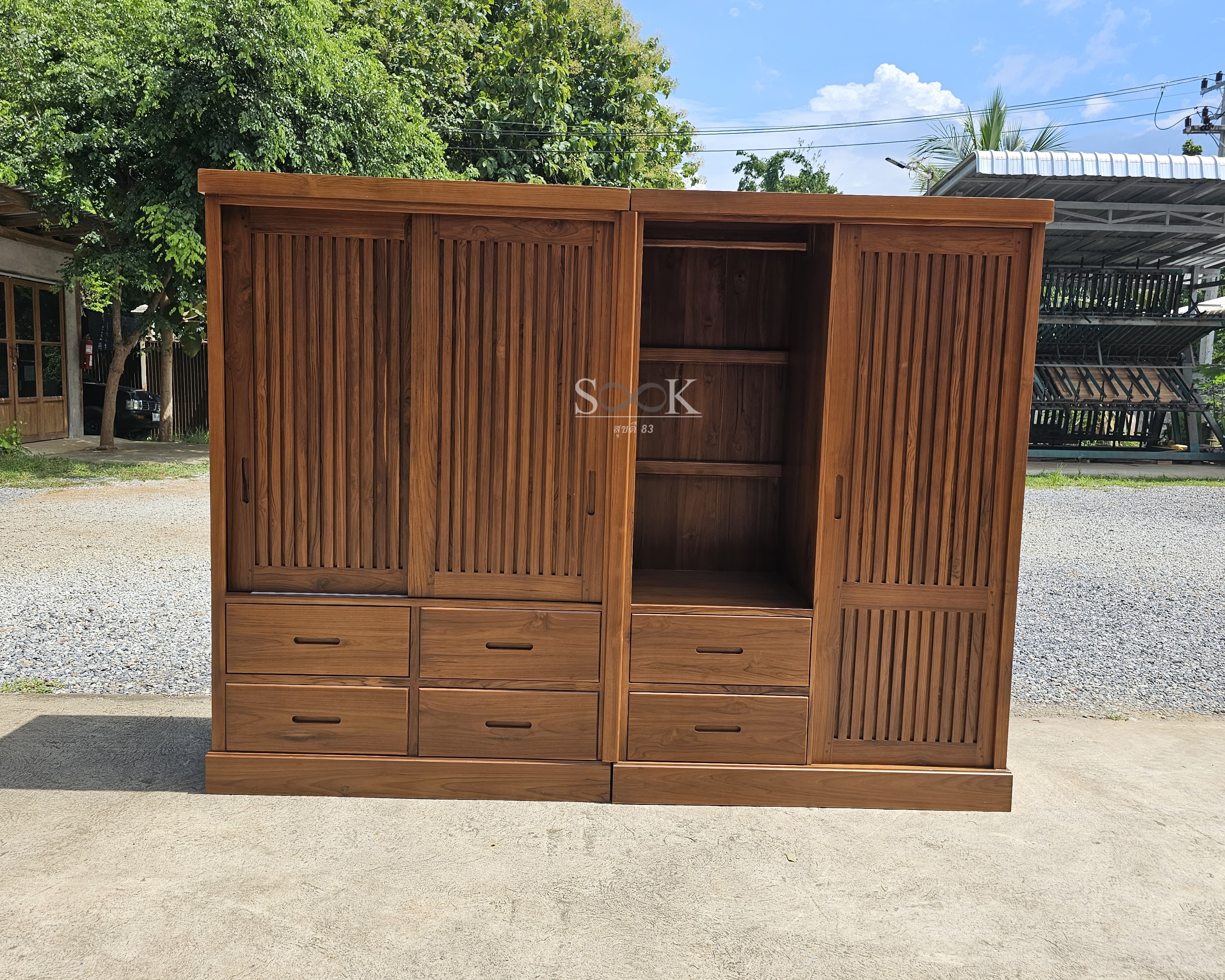 ตู้เสื้อผ้าประกบบานซี่แบน