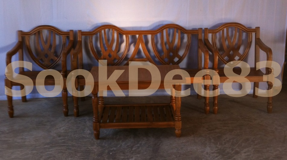 ชุดรับแขกมงกุฏ