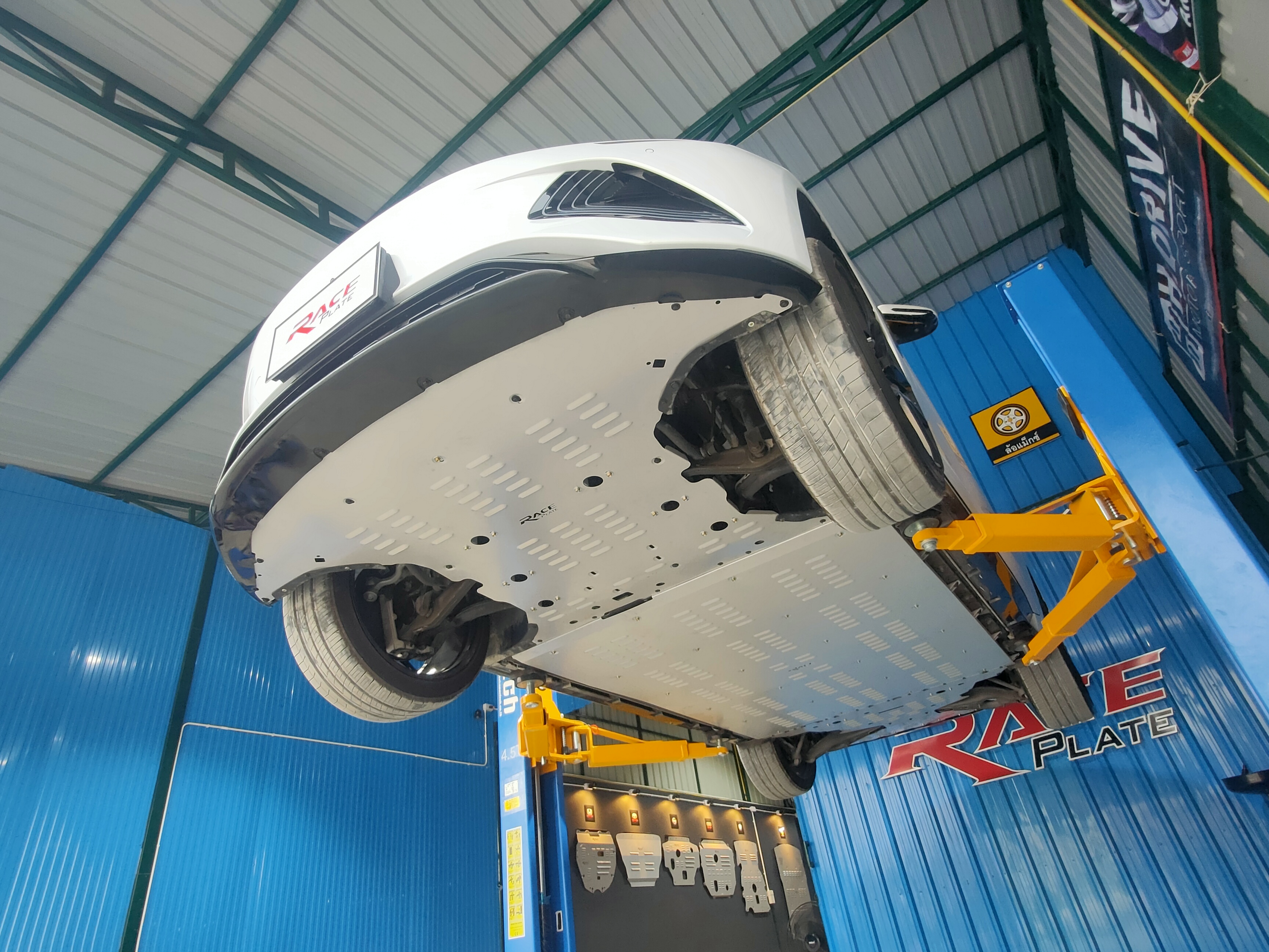 Raceplate Undertray แผ่นปิดใต้ท้องรถยนต์กันกระแทกนิรภัยสำหรับ BYD Seal แข็งแรง ปลอดภัย ขับขี่ด้วยความอุ่นใจกันเลยนะครับ 🙏😊♥️