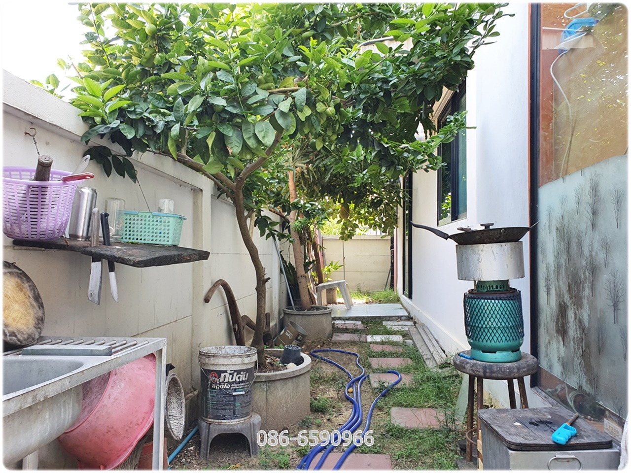 ขายบ้านทาวน์โฮม 2 ชั้น โมดิ วิลล่า ปิ่นเกล้า – วงแหวน 3 ห้องนอน 2 ห้องน้ำ จอดรถได้ 2 คัน พื้นที่ใช้สอย 122 ตร.ม. หลังมุม 26.1 ตร.ว. พื้นที่เยอะ บรรยากาศดี ราคาถูก