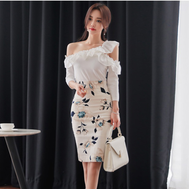 ชุดเซ็ท เสื้อและกระโปรงสวยมากค่ะ ส่งฟรี ems