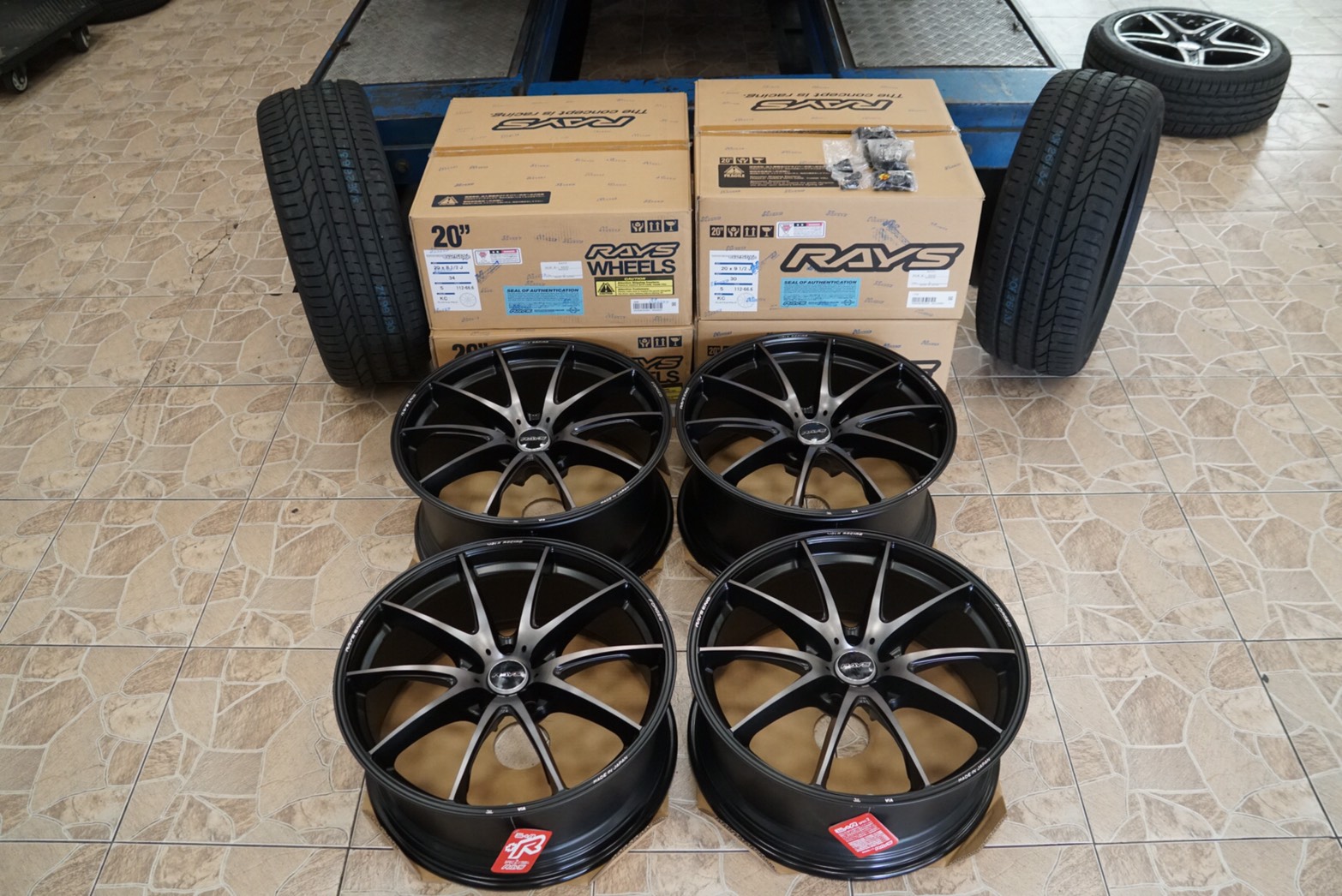 Benz GLA45 + Rayswheel G25 Edge รุ่นใหม่ล่าสุด