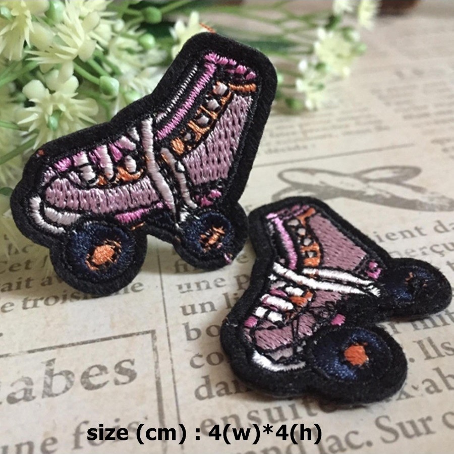 Clearance รองเท้า Roller Skate จิ๋ว ตัวรีดติดเสื้อ อาร์มรีด อาร์มปัก ตกแต่งเสื้อผ้า หมวก กระเป๋า แจ๊คเก็ตยีนส์ Embroidered Iron on Patch