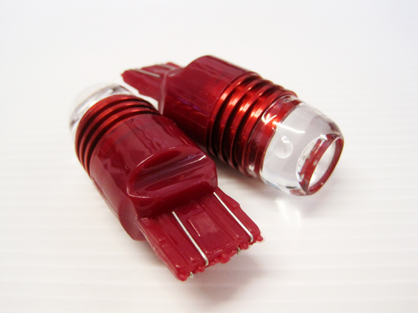 ไฟเบรคกระพริบ 5 ครั้ง หัวเลนส์ ขั้วเสียบ