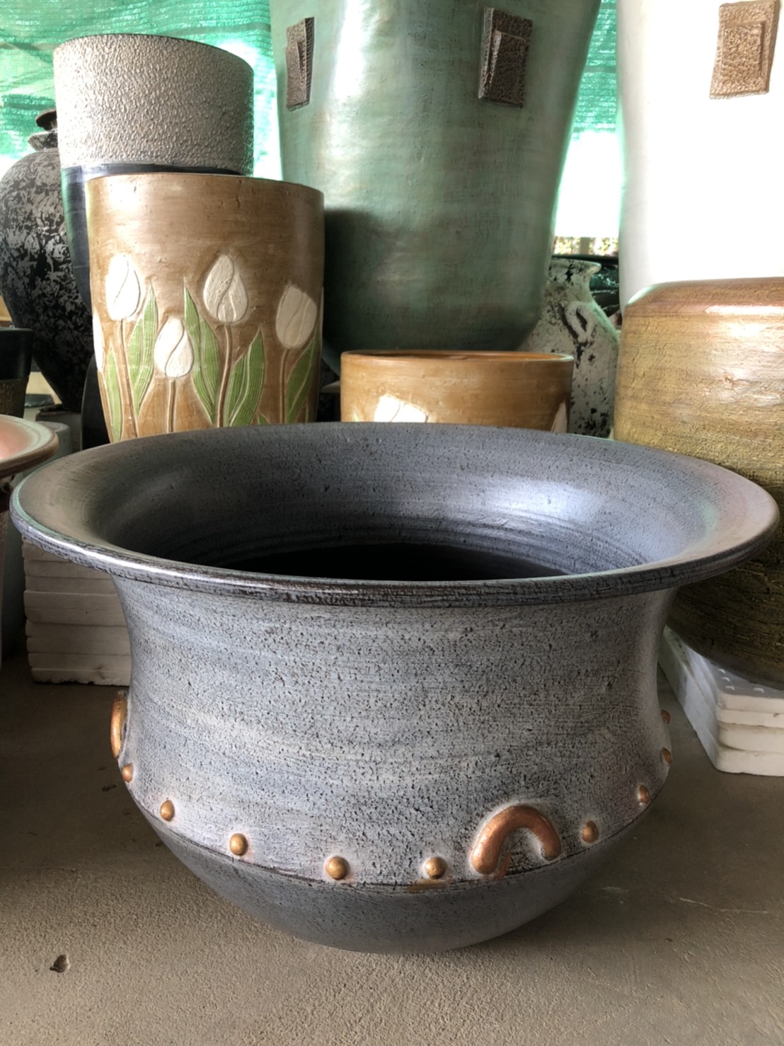 อ่างบัวทรงปากบานใหญ่