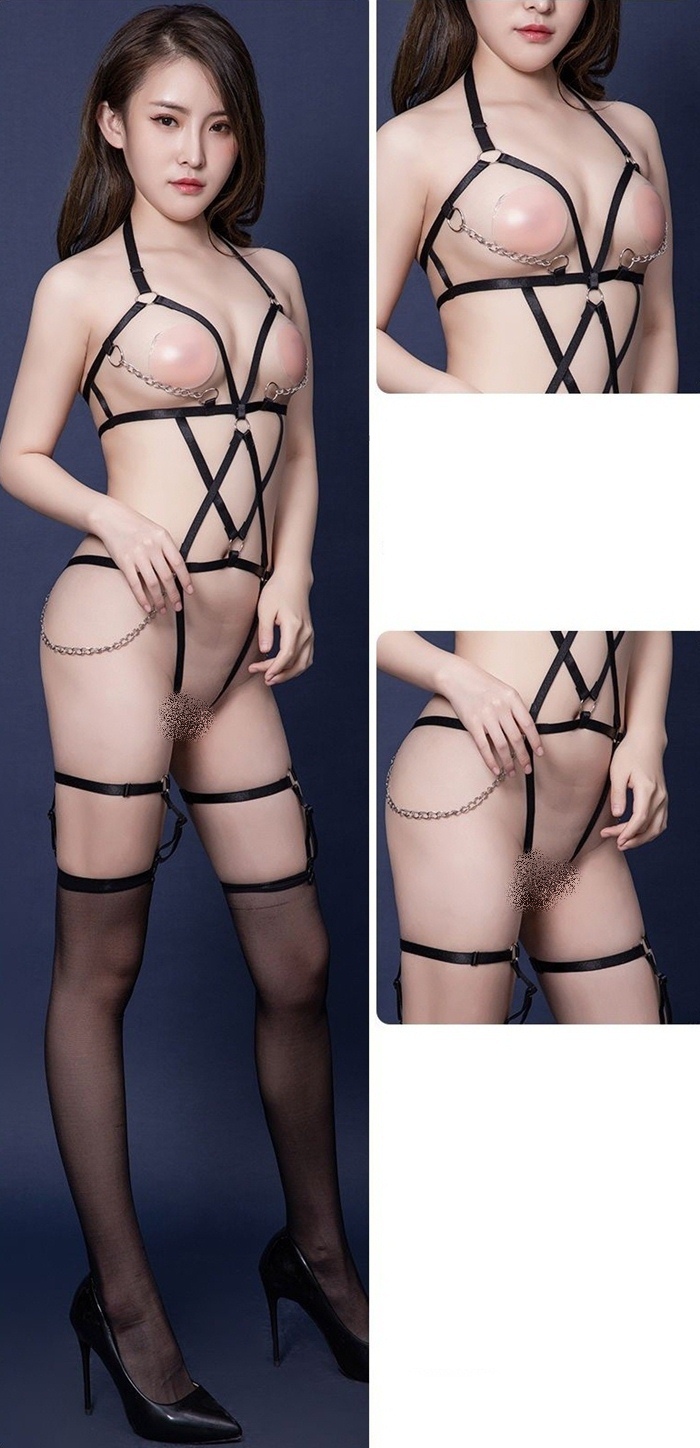 A099-39 ชุดอีโรติก ชุดชั้นในเซ็กซี่สไตล์ SM ใช้สายยางยืดเชื่อมต่อกันมาในแบบเซตรวมถุงน่อง ตัวชุดแต่งสายโซ่เหล็กด้านหลังเป็นขอเกี่ยว มาพร้อมสายรัดขาที่เป็นสายรั้งถุงน่องในตัวและมีถุงน่องผิวเรียบแถมมาให้อีก1คู่ค่ะ