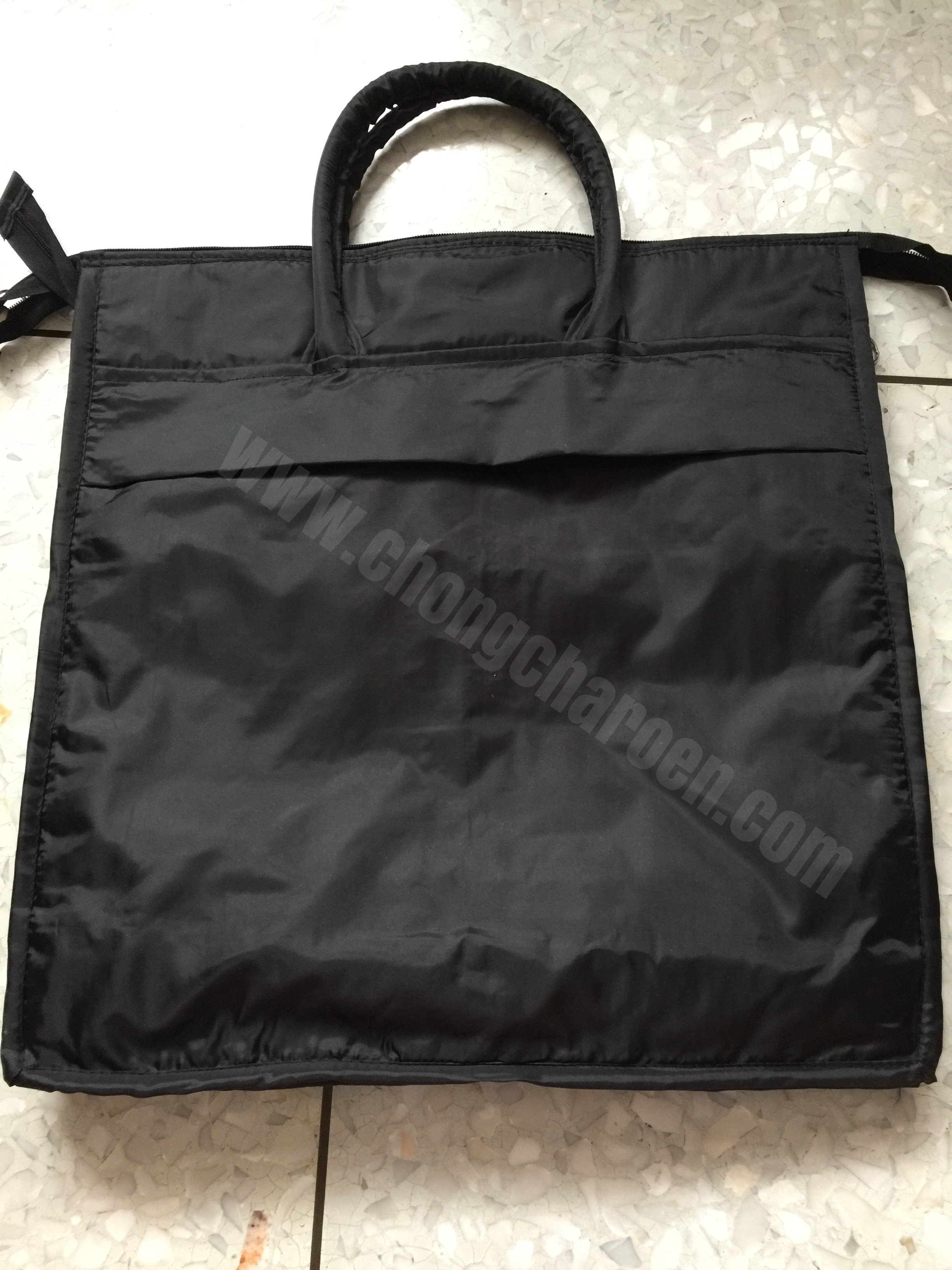 กระเป๋าซิปรอบ กระเป๋าทหาร ขนาดใหญ่ (18x18 นิ้ว)