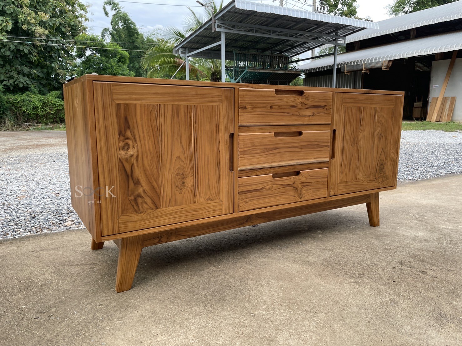 ตู้วางทีวีโมเดิร์น (สีสัก)