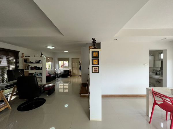 ขายด่วน บ้านเดี่ยว 2 ชั้น หมู่บ้านกลางสวน (โรงโป๊ะ) ตำบลตะเคียนเตี้ย บางละมุง ชลบุรี