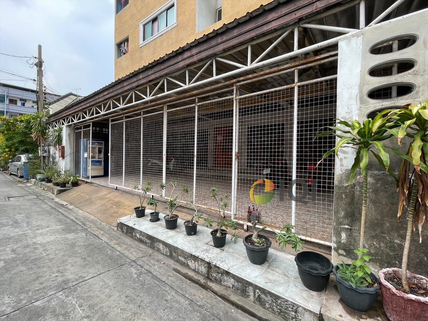 ขายอพาร์ทเม้นท์ ในซอยเทศบาลบางปู 42 (ซอยร่วมพัฒนา2) ใกล้ไฟรถไฟฟ้า สถานีสายลวดเพียง 200 เมตร