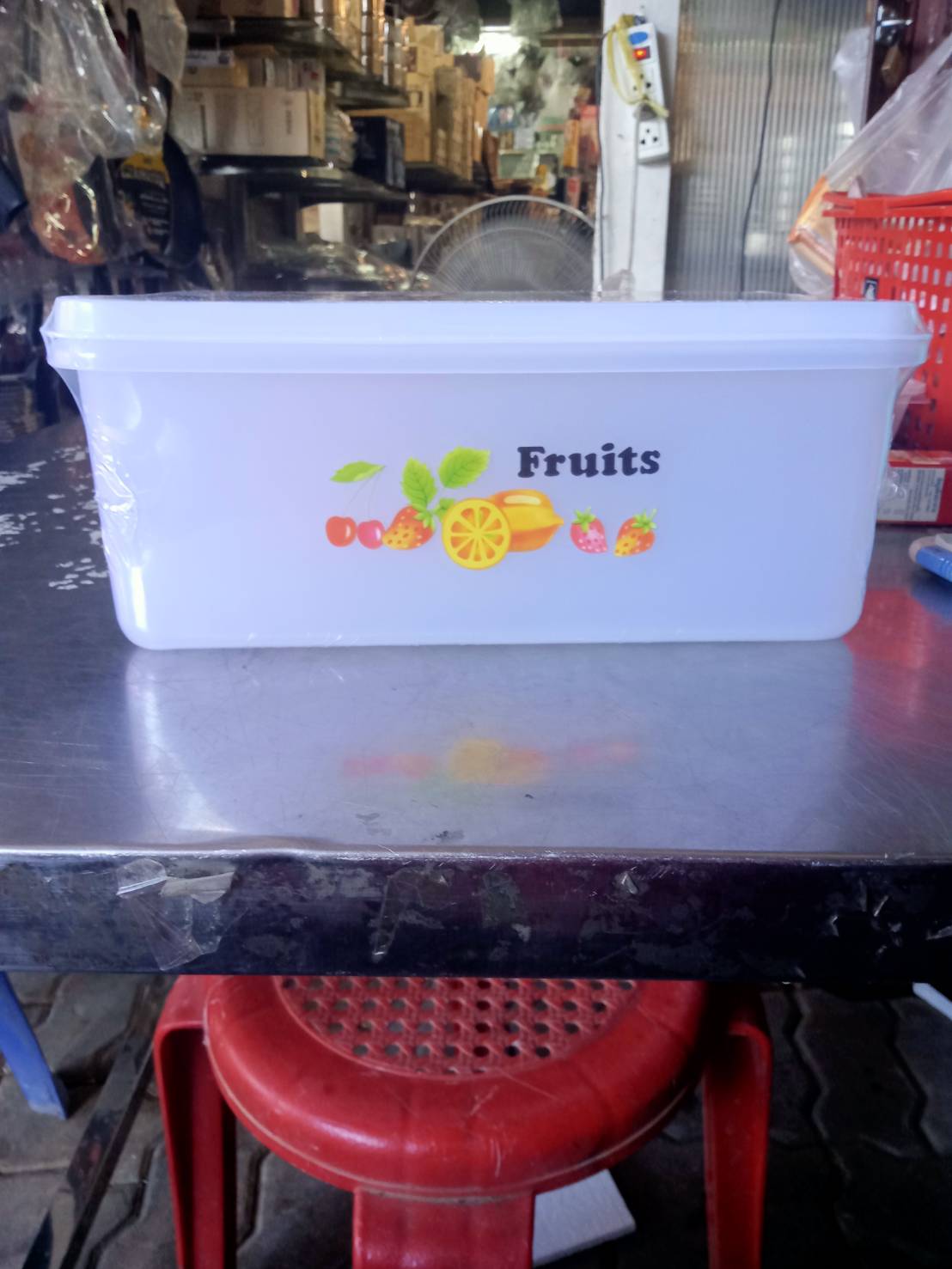 กล่องพลาสติกใส่อาหาร ทรงเหลี่ยมลายผลไม้ เกรดเอ