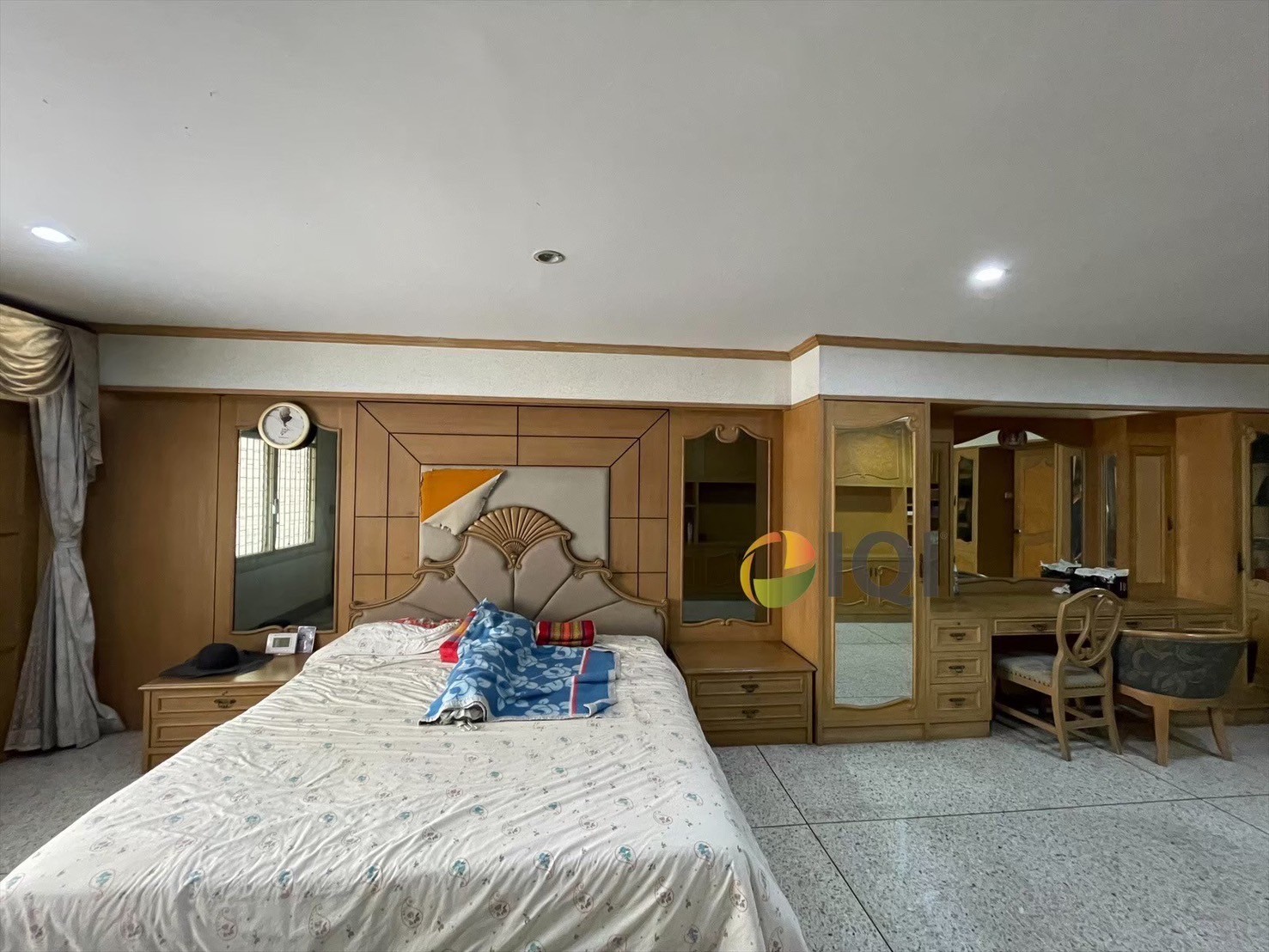 ทาวน์เฮาส์ 3 ชั้น ซอยบรมราชชนนี 11 หลังห้างเซ็นทรัลปิ่นเกล้า สภาพดี พร้อมอยู่