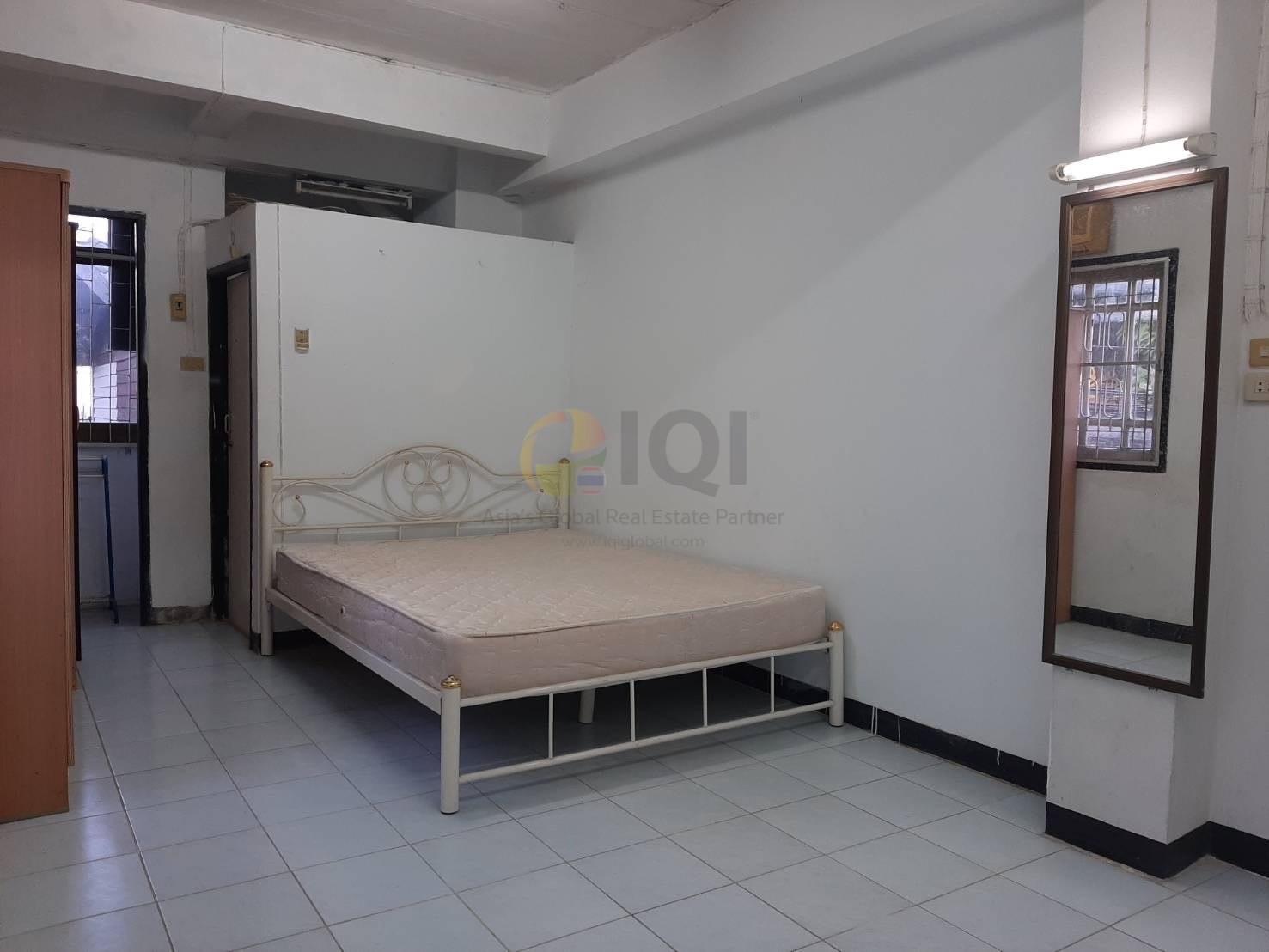 ขาย ตึกแถว 4.5 ชั้น จรัญสนิทวงค์ ซอย 4 ใกล้ (วัดท่าพระ) MRT ท่าพระ