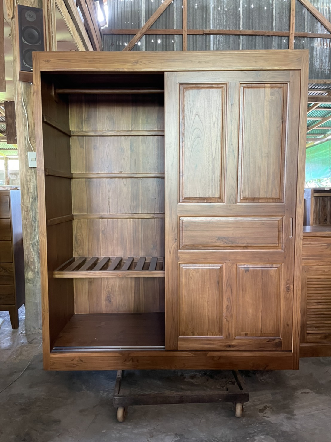 ตู้เสื้อผ้าโมเดิร์นบานเลื่อน ยาว 1.5 ม. สูง 1.8 ม.