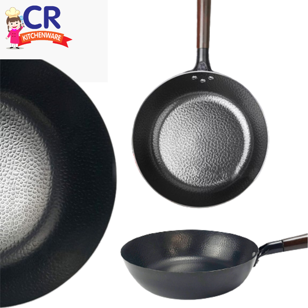 กระทะเหล็กคาร์บอน IH ด้ามไม้ 28 ซม.