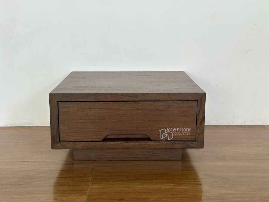 ตู้ลิ้นชักข้างเตียงไม้สัก สีวอลนัทกึ่งเงา