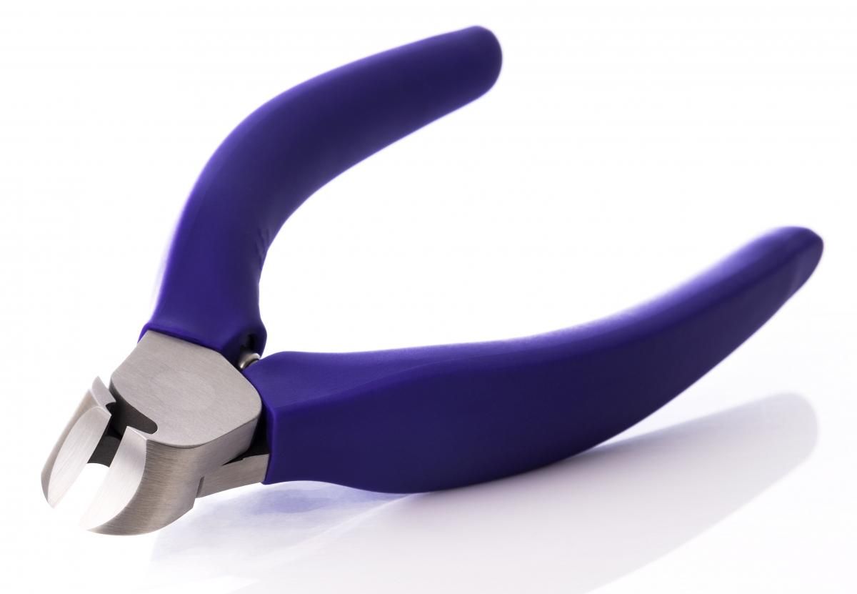 SUWADA กรรไกรตัดเล็บสัตว์เลี้ยงตัวเล็ก เช่น แมว, สุนัข คุณภาพพรีเมี่ยมอันดับ1 แฮนด์เมด ตัดเล็บได้เรียบเนียนโดยไม่ต้องตะไบเล็บ พร้อมกล่องโลหะสุดหรู