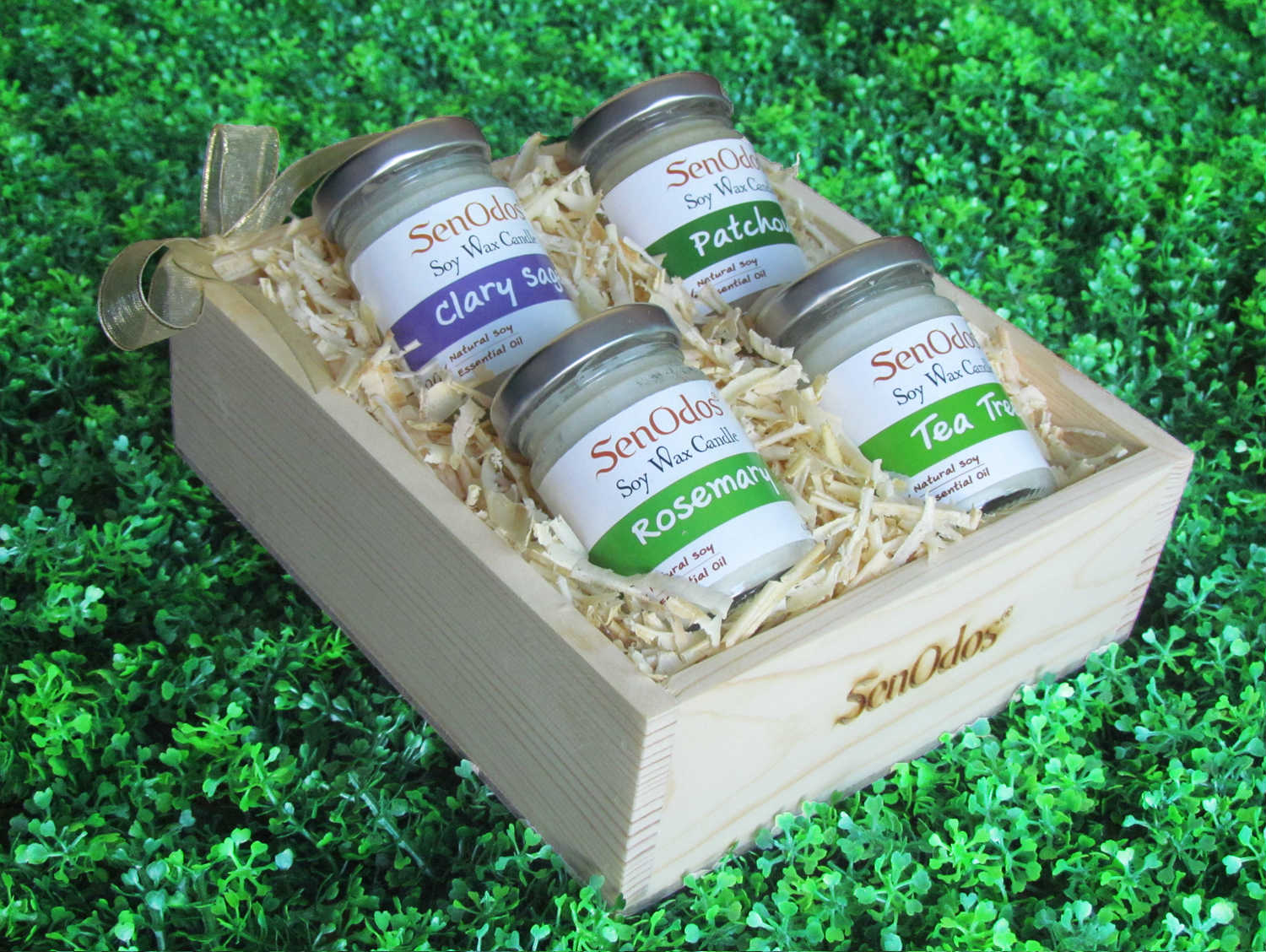 SenOdos ชุดของขวัญ ชุดกิ๊ฟเซ็ท เทียนหอมอโรม่า ชุด กลิ่นหอมดื่มด่ำธรรมชาติ Earthly Passion Set 45g x 4กลิ่น (กลิ่นแครี่เสจ, กลิ่นแพทชูลี่, กลิ่นโรสแมรี่, กลิ่นทีทรีออยล์) บรรจุในกล่องไม้สน รูปทรงเหลี่ยม สวยงาม คุณภาพดี นำเข้าจากนิวซีแลนด์