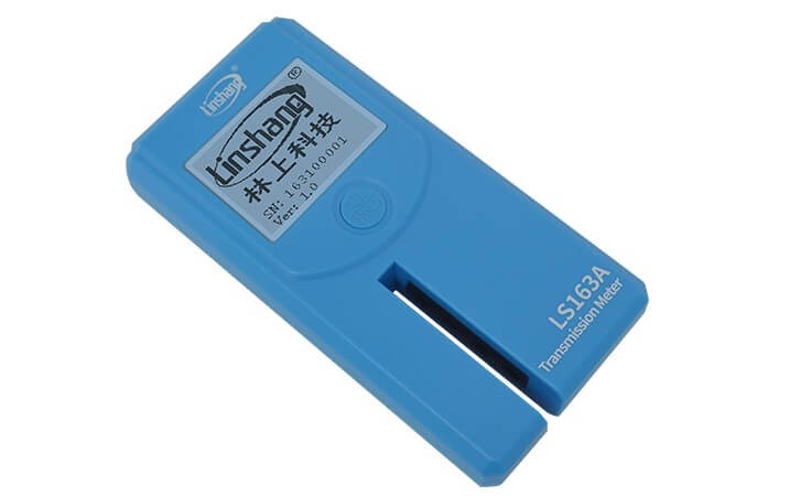 Linshang LS163A Transmission Meter 3 light source: visible light, UV and infrared VLT/UVR/IRR, VLT/UVT/IRT and VLT, three display interfaces are available.