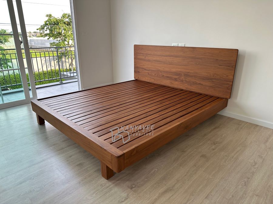 เตียงไม้สักพื้นระแนงขอบมน 6ฟุต สีสักด้าน