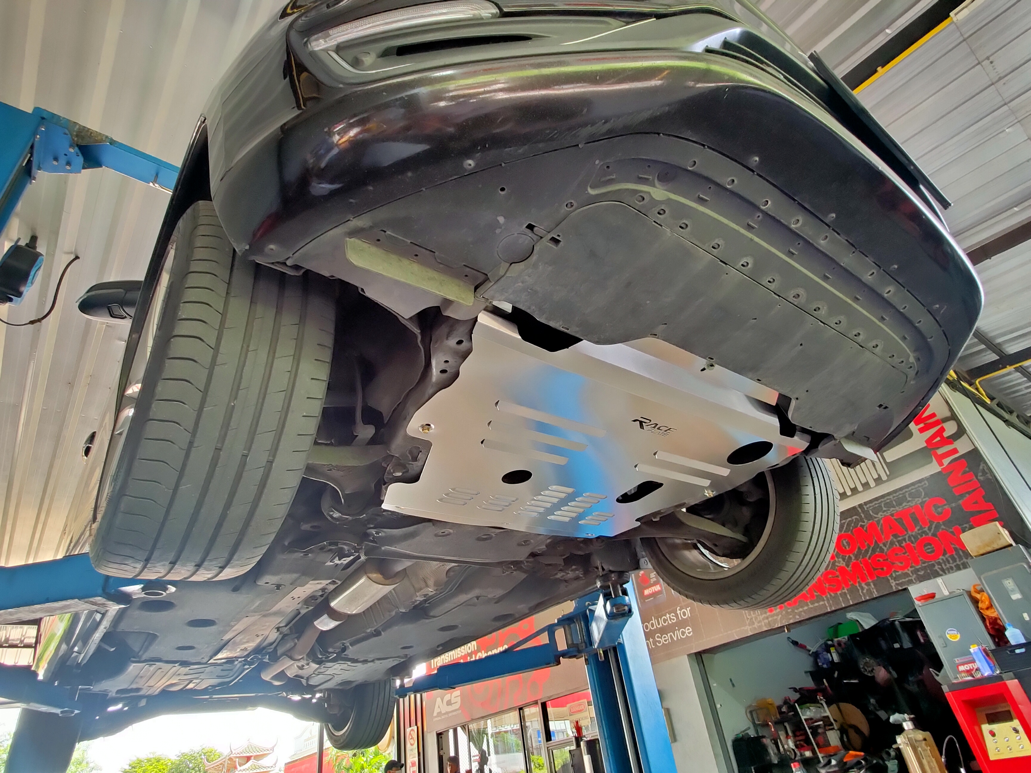 แผ่นปิดใต้ห้องเครื่องอลูมิเนียม Volvo V60 ,Volvo Xc60 Raceplate_Undertray