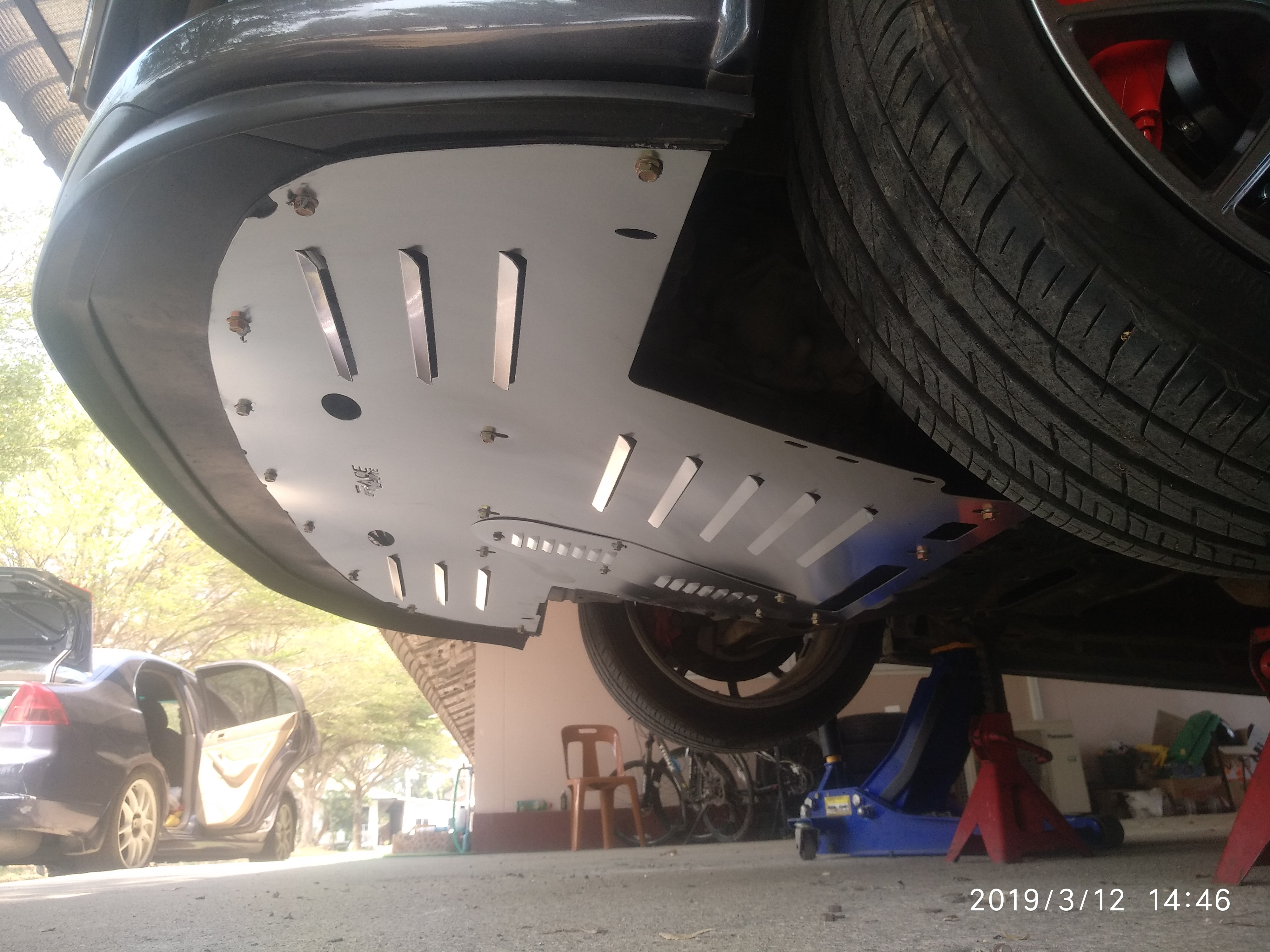แผ่นปิดใต้ห้องเครื่องอลูมิเนียม Mitsubishi Lancer EX Raceplate_Undertray