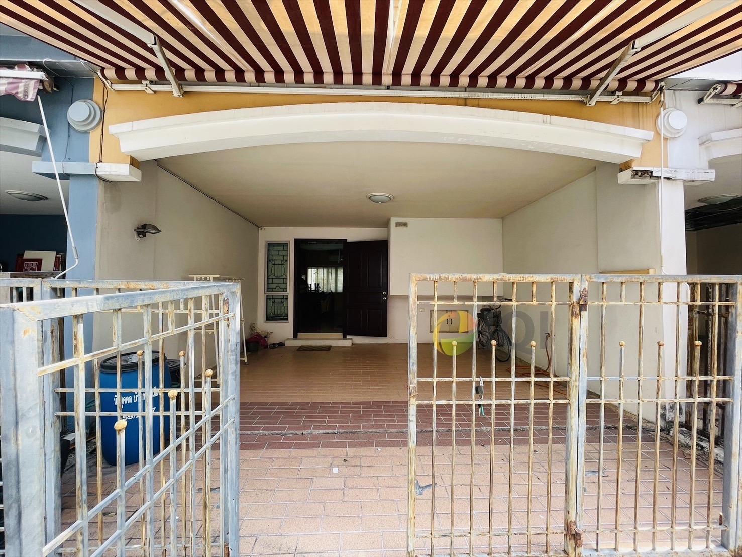 ขายทาวน์โฮม 3 ชั้น บ้านกลางเมือง บริติช ทาวน์ ศรีนครินทร์ แนวรถไฟฟ้าสายสีเหลือง