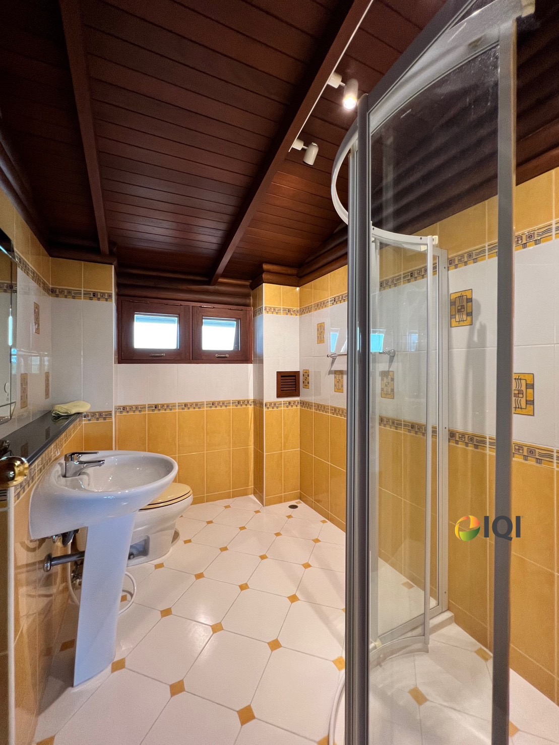 ขาย ที่ดินพร้อมสิ่งปลูกสร้าง บ้านเดี่ยว 3 ชั้น ต.ปากน้ำ อ.บางคล้า ผังเมืองสีเขียวอ่อน