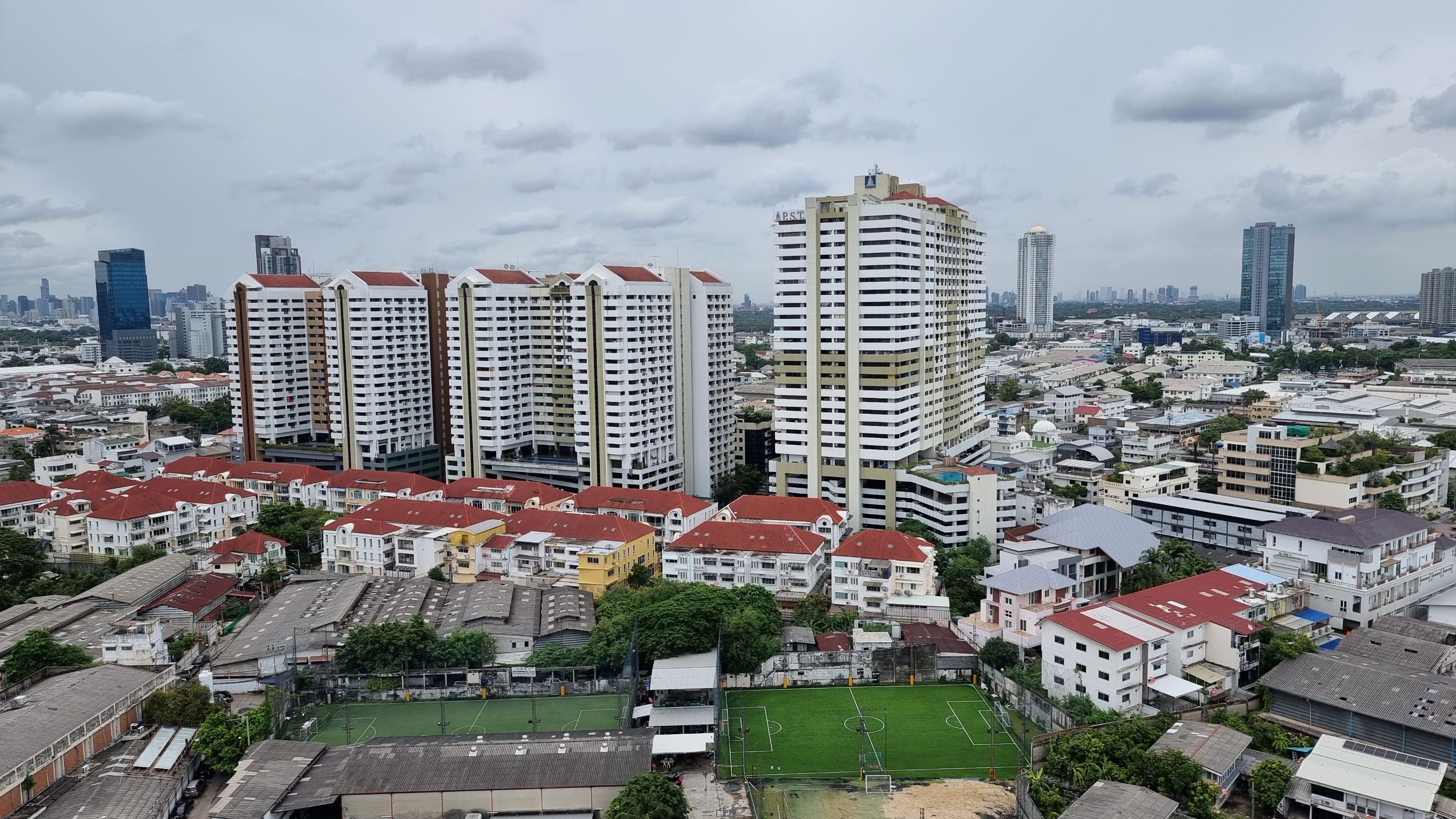 ขายคอนโด Lerrich Condo สาธุประดิษฐ์ 41