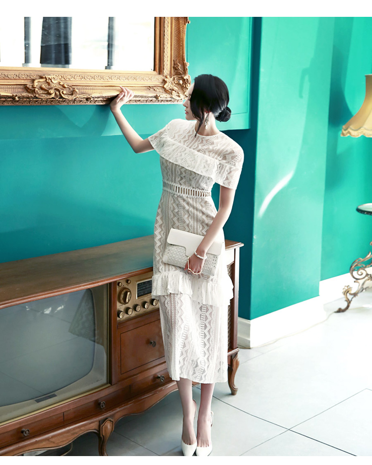 ชุดเดรสยาวผ้าลูกไม้สีขาว ส่งฟรี ems