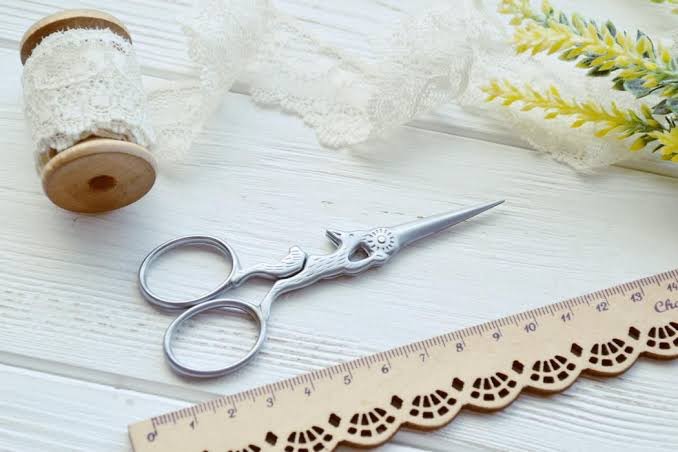 🇮🇹 Premax Rabbit embroidery scissors ขนาด 4 นิ้ว Italy แท้