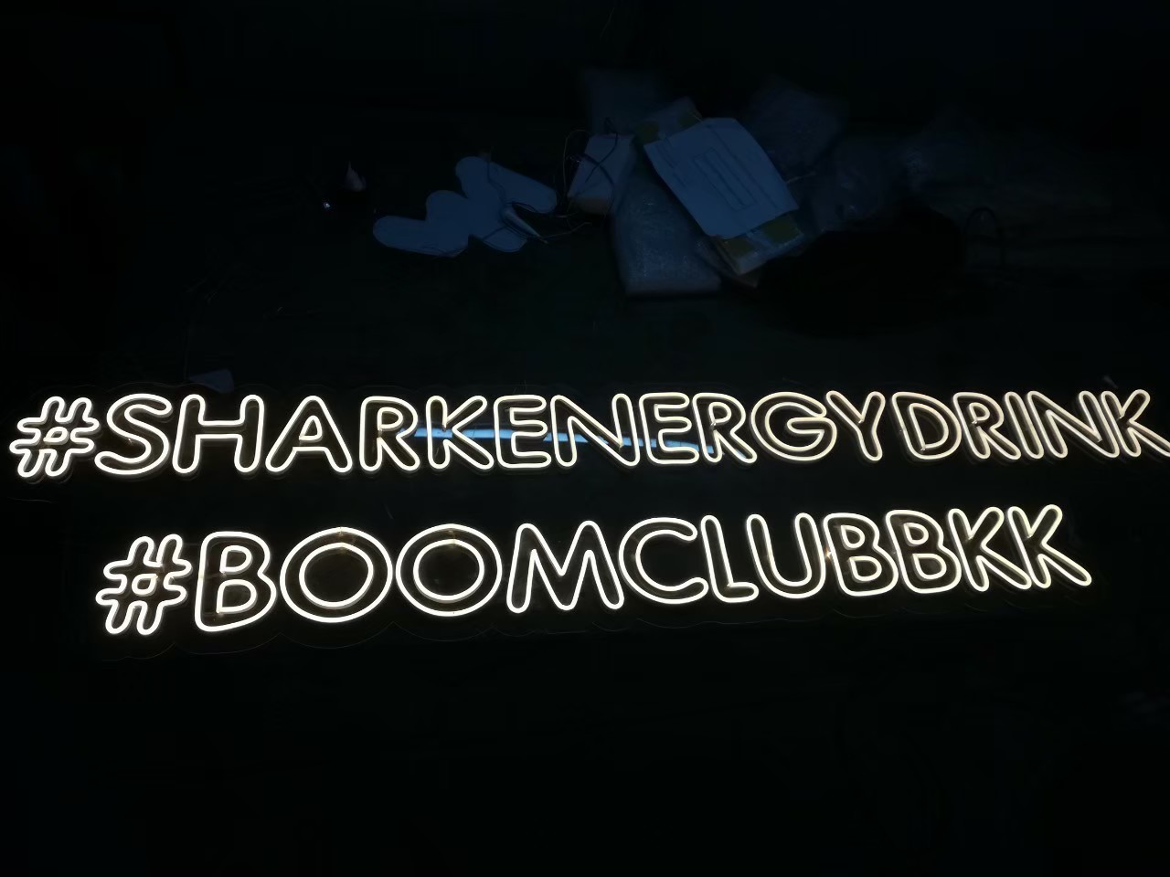 ป้ายไฟนีออน