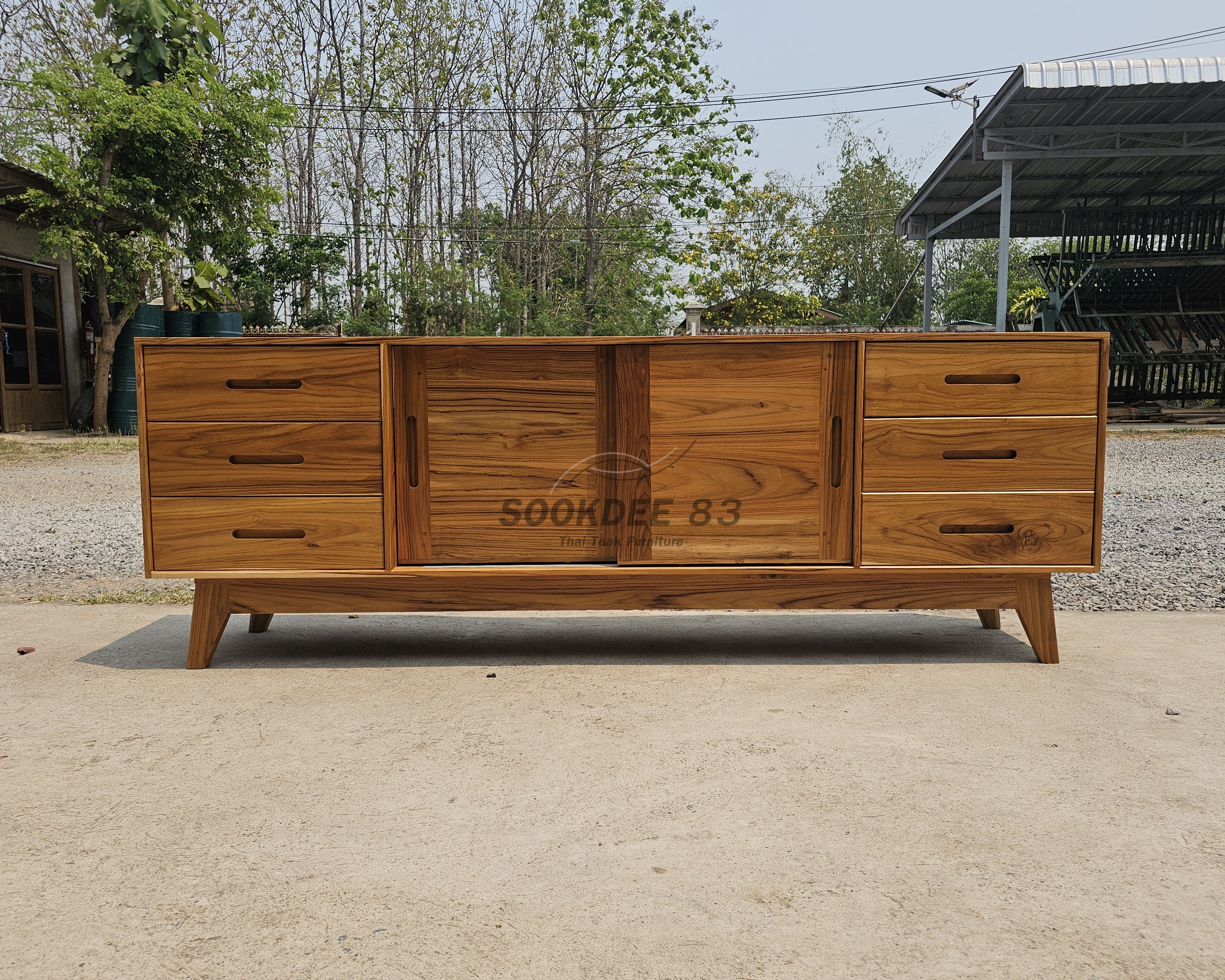 ไซด์บอร์ดบานเลื่อน