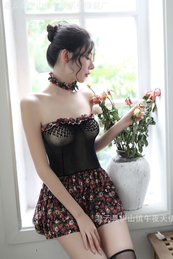 K319 ชุดตาข่ายแฟนซี ชุดตาข่ายสไตล์คอสเพลย์มาในแบบเดรสเกาะอกกระโปรงสั้นเซ็กซี่ ตัวชุดมาพร้อมกับหมวกสวยๆ ปลอกคอและถุงน่องตาข่ายอีก1คู่ตามรูป ***รหัสนี้แนะนำเลยค่ะ กระโปรงผ้านิ่มมากๆ (ในหุ่นใส่สลับหน้า-หลังให้ดูนะคะ)