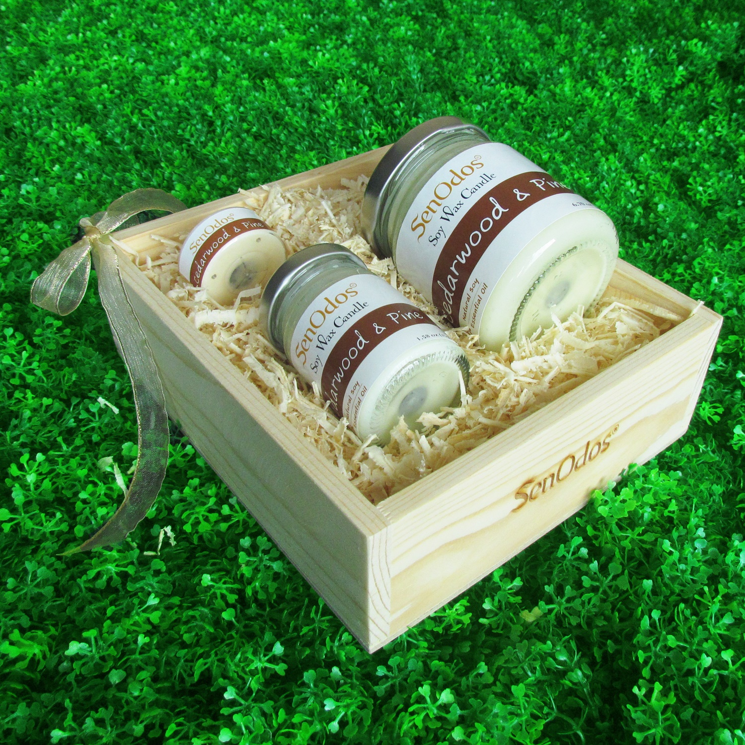 SenOdos Lover Set ชุดของขวัญ ชุดกิ๊ฟเซ็ต Gift Set เทียนหอม อโรม่า Cedarwood + Pine Scented Soy Candle Aroma Set ชุดเทียนหอมกลิ่นซีดาร์วูด + ไพน บรรจุในกล่องไม้สน รูปทรงเหลี่ยม สวยงาม คุณภาพดี นำเข้าจากนิวซีแลนด์