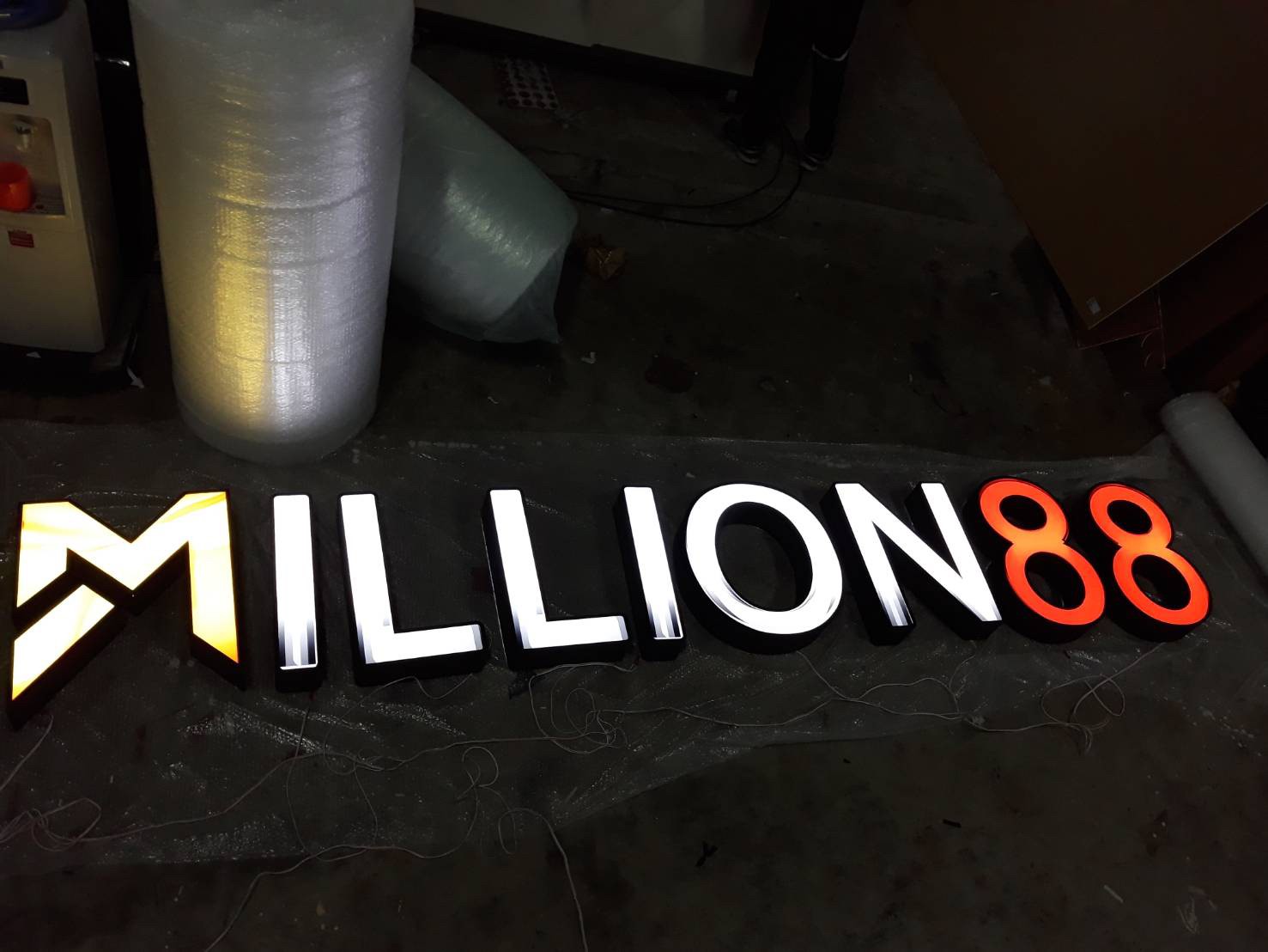 ป้ายกล่องไฟ