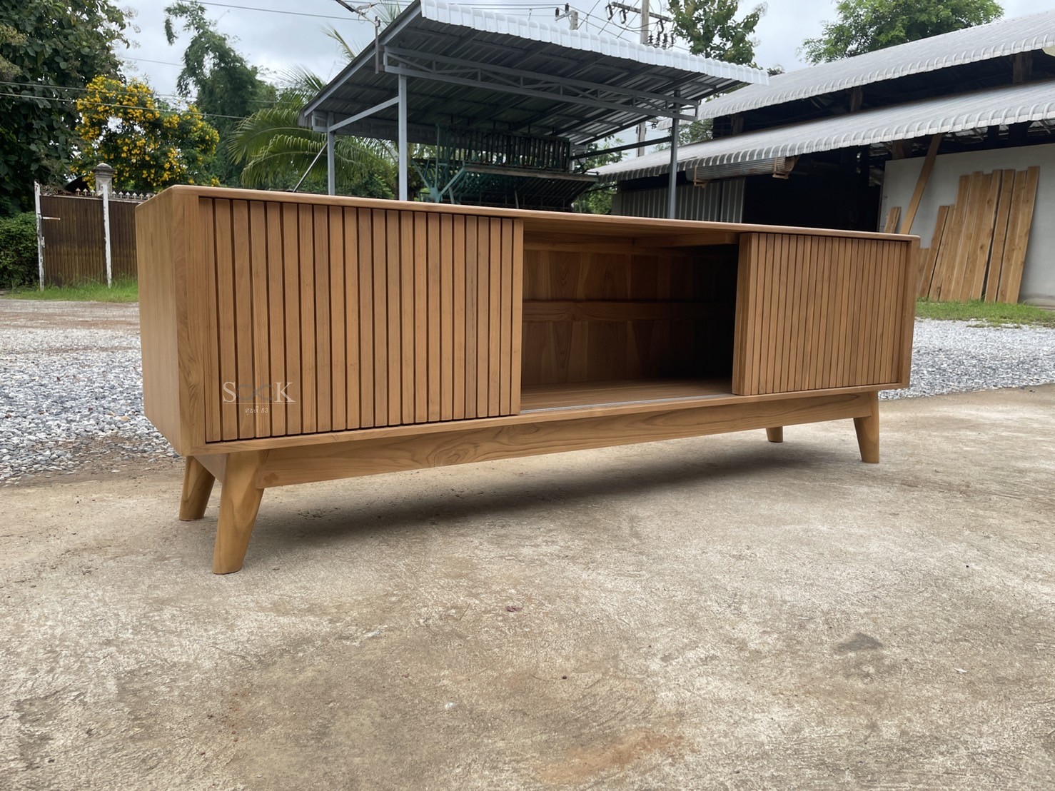 ไซด์บอร์ดบานสไลด์ซี่แบน 2 ลิ้นชัก (สีสัก)