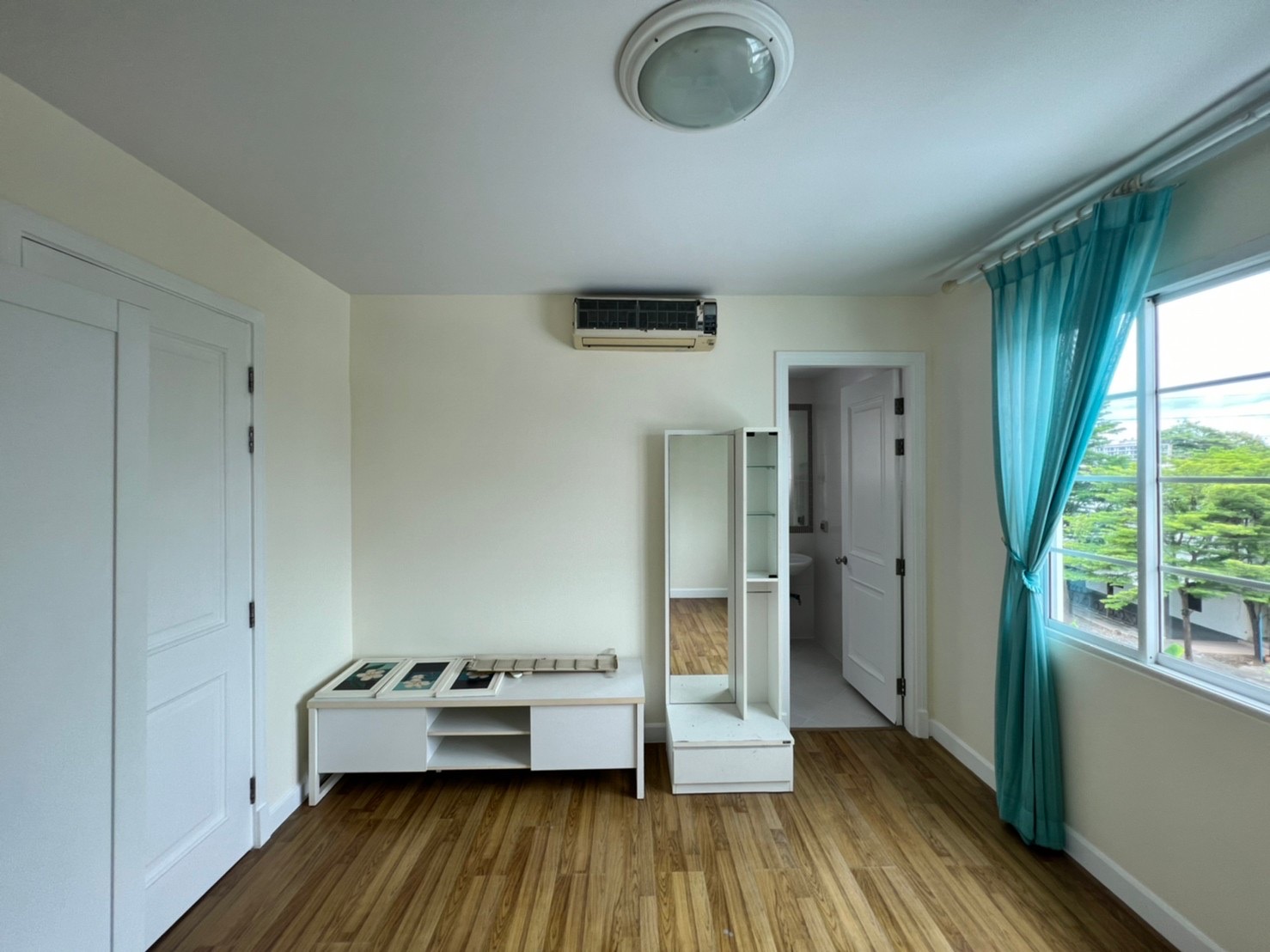 ให้เช่า โฮมออฟฟิศ สูง 4 ชั้น เพียง 31,000 บาท โครงการ Plus Park Avenue Lasalle-Srinagarindra