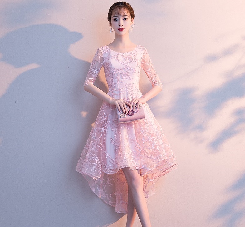 เดรสออกงานสีชมพู คอกลม แขนยาวสามส่วน กระโปรงหน้าสั้นหลังยาว ส่งฟรี ems