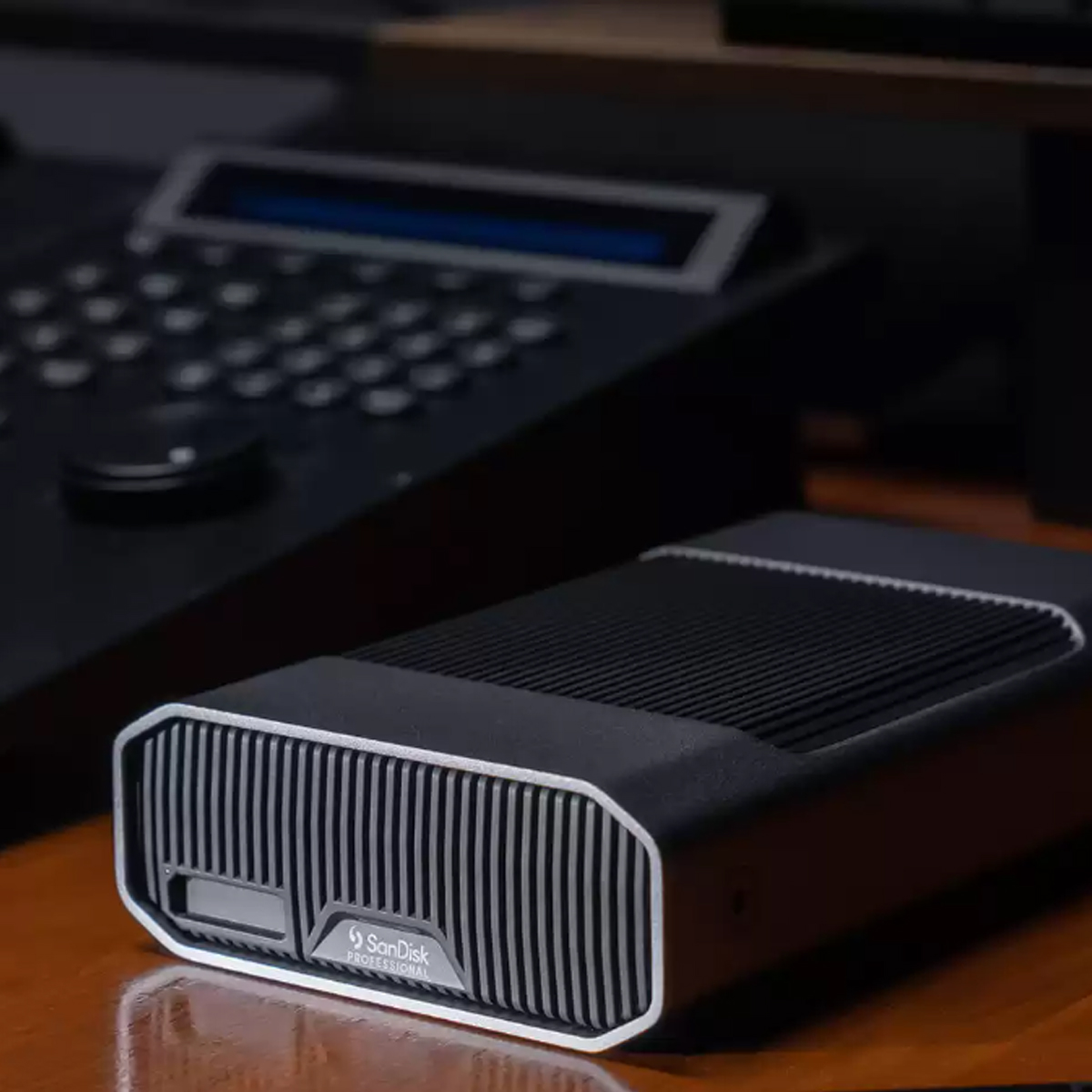 G-DRIVE PROJECT External Hard Drive (SDPHG1H) 6TB 8TB 12TB 18TB 22TB Thunderbolt 3 (40 Gbps) USB Type-C SanDisk Professional