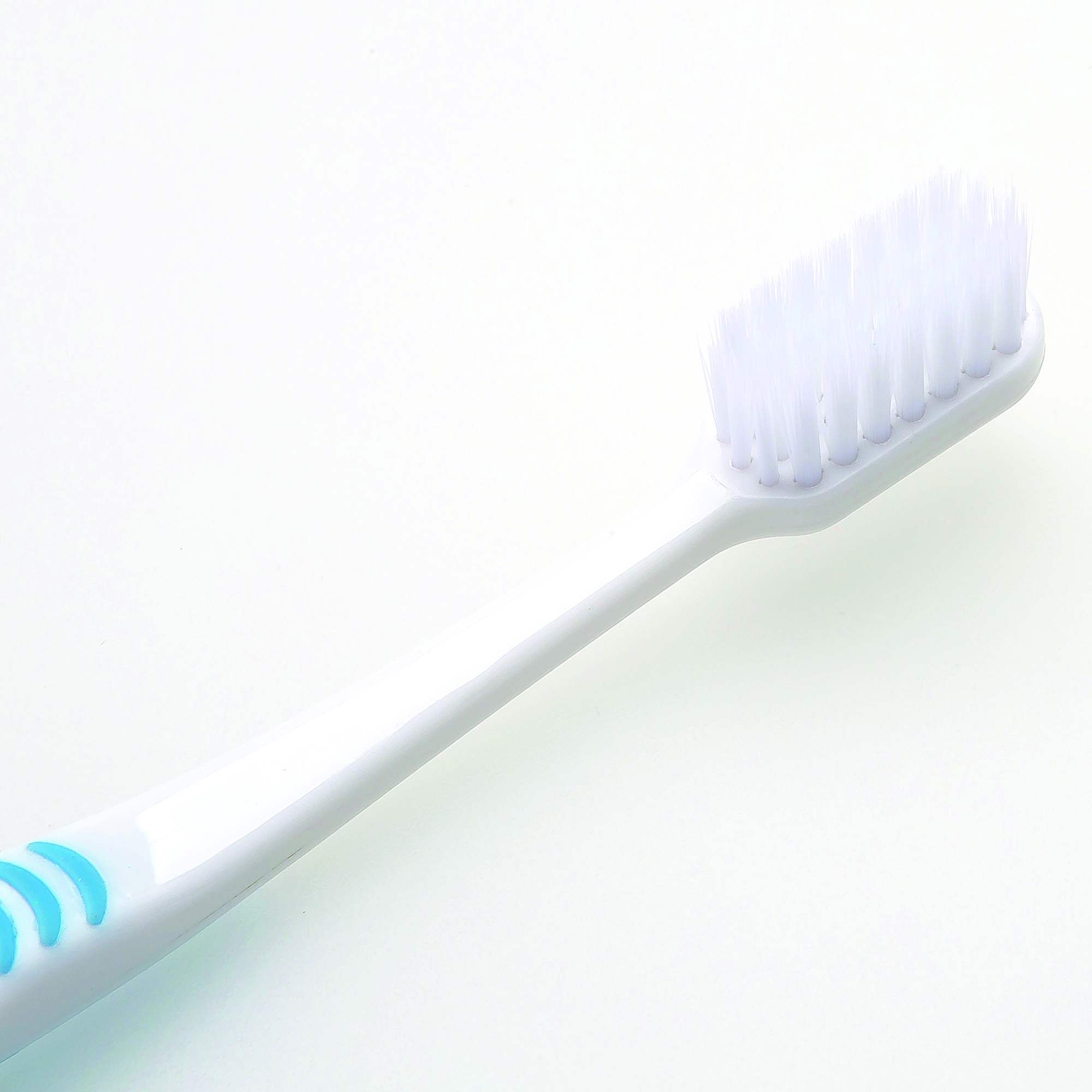 19069-แปรงสีฟัน เฟรช พีช ลิลี่ (12 ชิ้น)