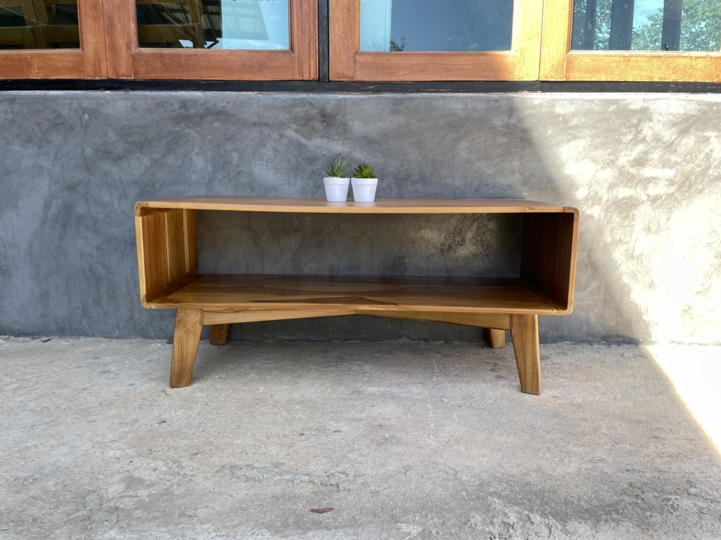 โต๊ะกลางมินิมอลขาแบน