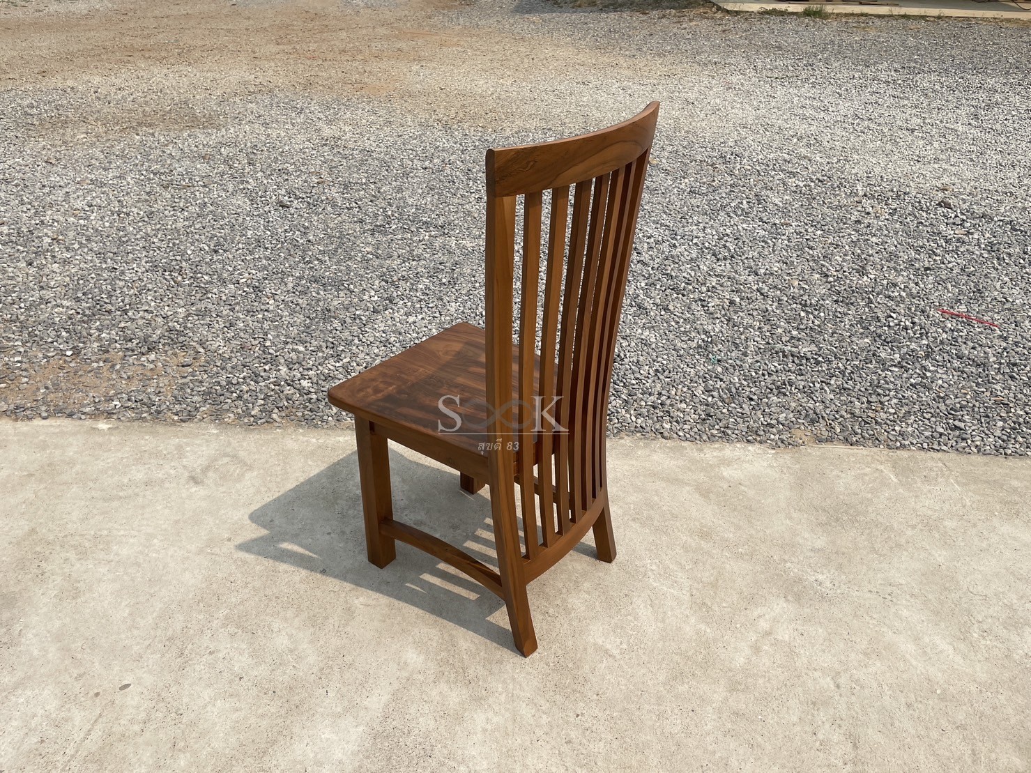 เก้าอี้กระโปรงซี่แบน